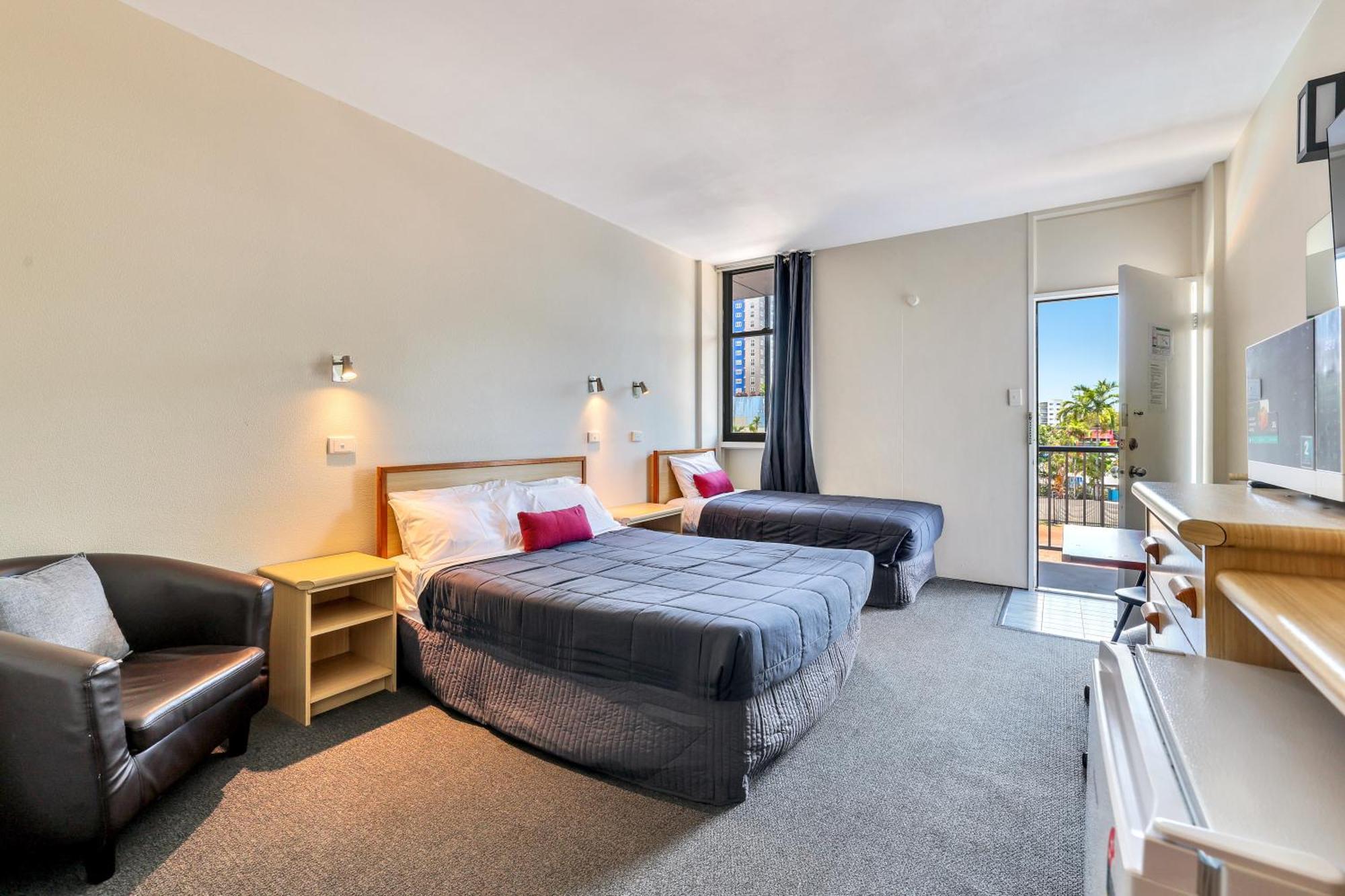 Darwin Poinciana Inn Екстериор снимка
